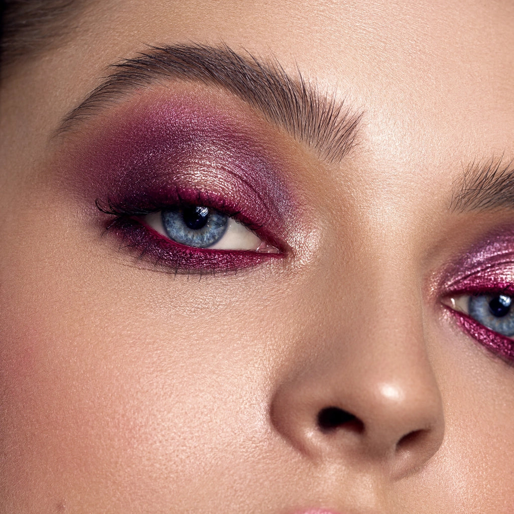 Colors Queen Twinkle Eye shadow Palette